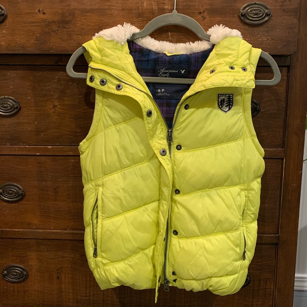 American Eagle Sunshine Yellow Down Vest